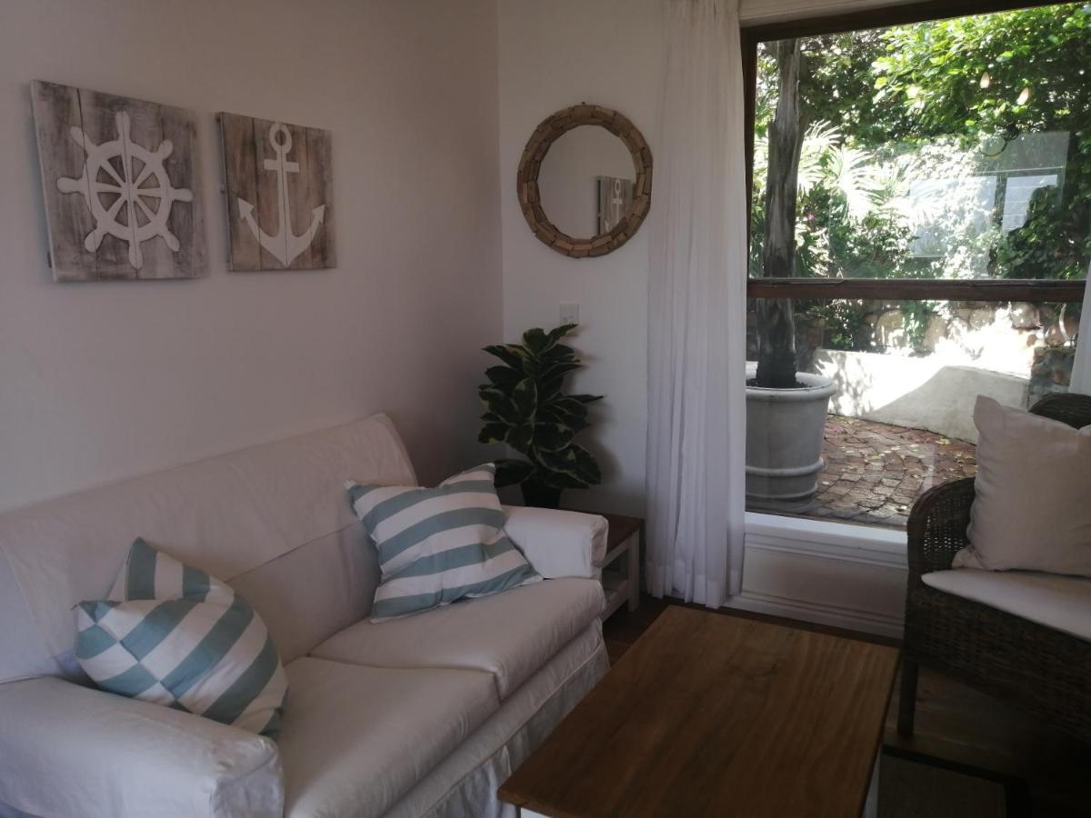African Violet Guest Suites Noordhoek Luaran gambar