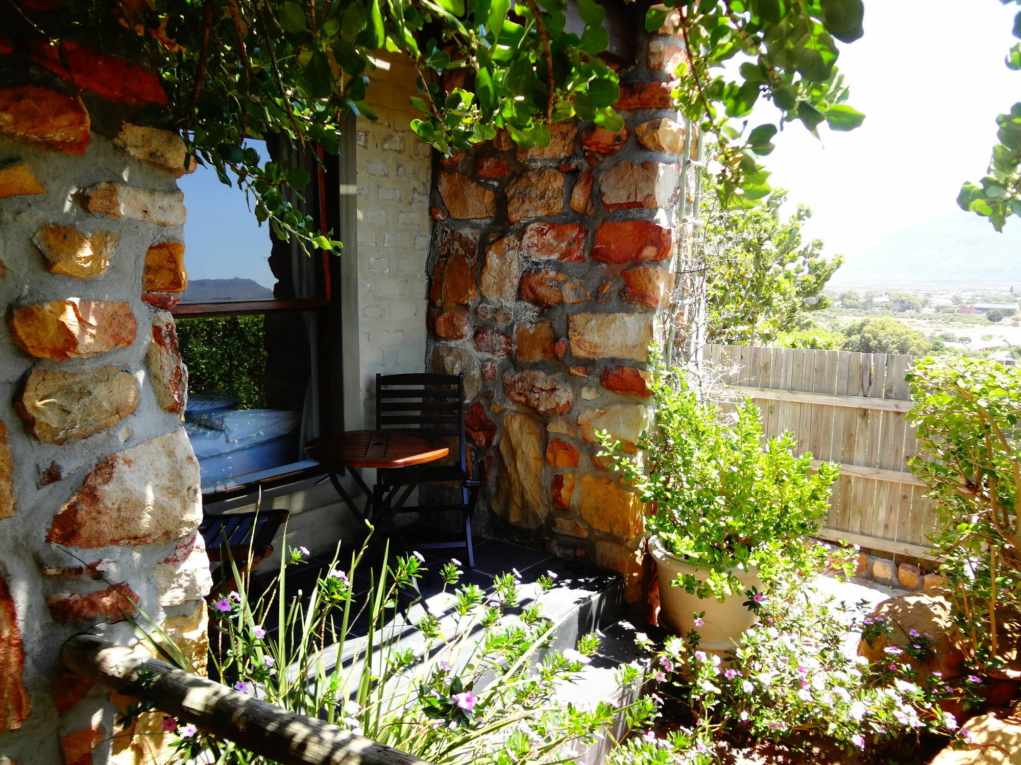 African Violet Guest Suites Noordhoek Luaran gambar
