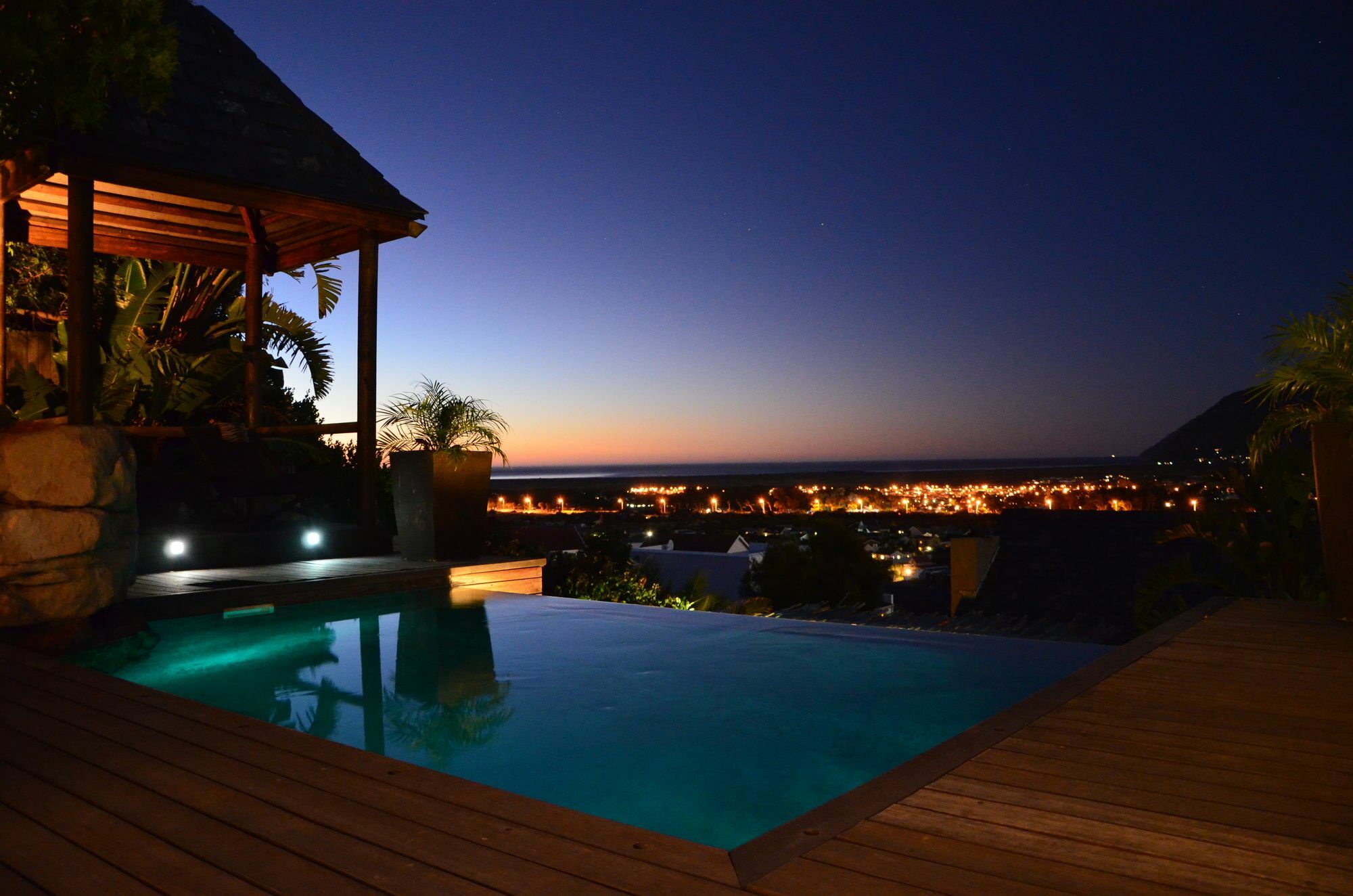 African Violet Guest Suites Noordhoek Luaran gambar